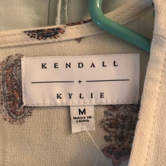 Kendall and kylie paisley romper - Picture 3 of 4